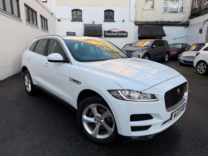 Jaguar F-PACE 2.0 D180 Portfolio Auto AWD Euro 6 (s/s) 5dr Jaguar F-PACE 2.0 D180 Portfolio Auto AWD Euro 6 (s/s) 5dr