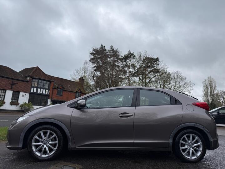 Honda Civic 1.8 I-VTEC EX Euro 5 (s/s) 5dr