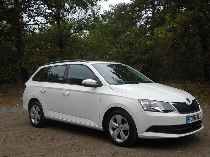 Skoda Fabia 1.2 TSI SE Euro 6 (s/s) 5dr Skoda Fabia 1.2 TSI SE Euro 6 (s/s) 5dr