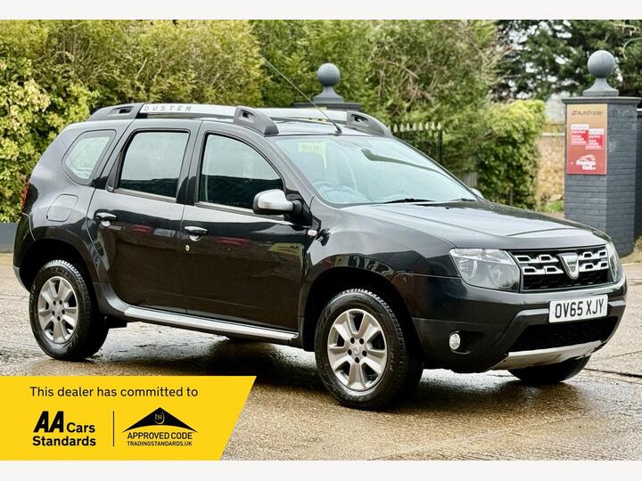Dacia Duster 1.5 DCi Laureate Euro 6 (s/s) 5dr Dacia Duster 1.5 DCi Laureate Euro 6 (s/s) 5dr