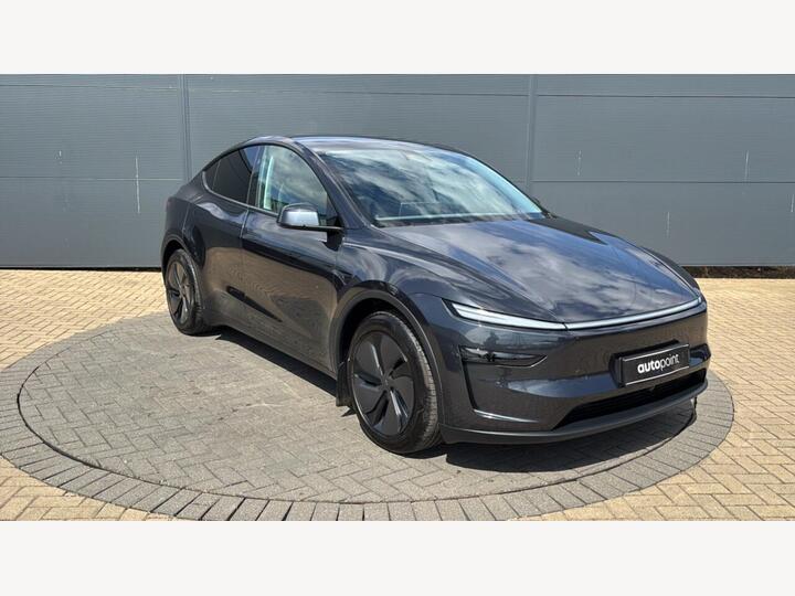 Tesla Model Y 84.7kWh (Dual Motor) Long Range Auto 4WDE 5dr