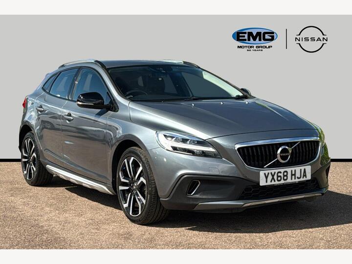 Volvo V40 Cross Country 1.5 T3 GPF Pro Auto Euro 6 (s/s) 5dr Volvo V40 Cross Country 1.5 T3 GPF Pro Auto Euro 6 (s/s) 5dr