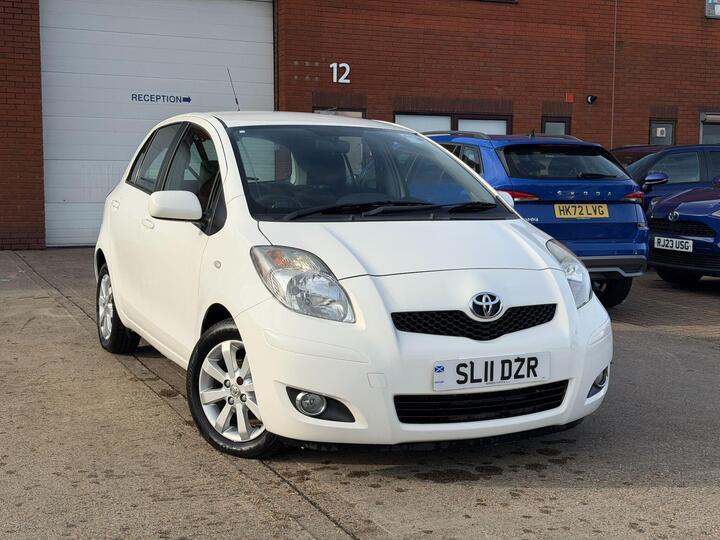 Toyota Yaris 1.33 Dual VVT-i T Spirit Euro 5 (s/s) 5dr