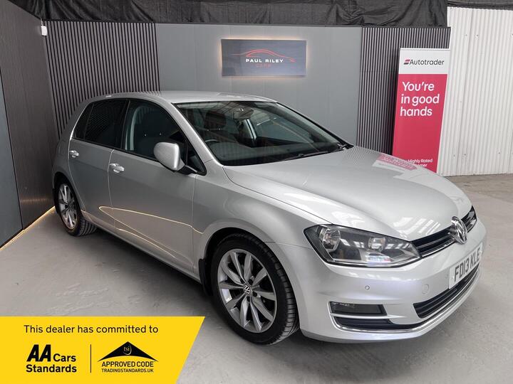 Volkswagen Golf 2.0 TDI BlueMotion Tech GT Euro 5 (s/s) 5dr