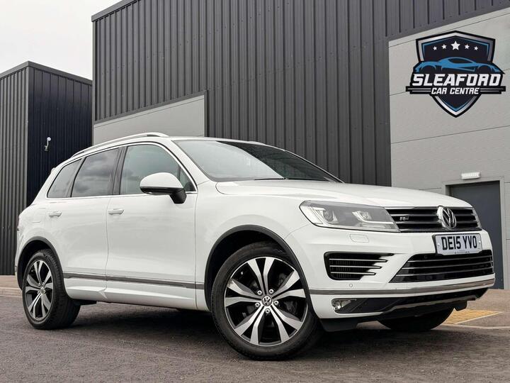 Volkswagen TOUAREG 3.0 TDI V6 BlueMotion Tech R-Line Tiptronic 4WD Euro 6 (s/s) 5dr