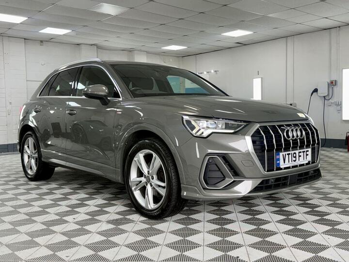 Audi Q3 1.5 TFSI CoD 35 S Line Euro 6 (s/s) 5dr