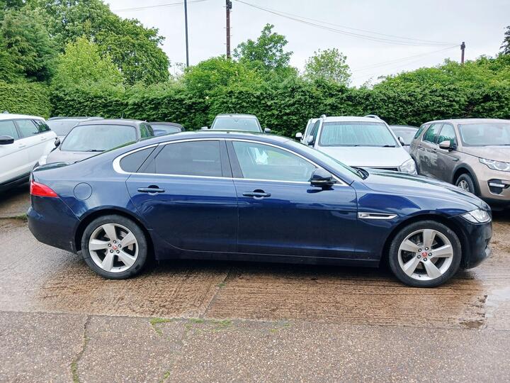 Jaguar XF 2.0d Portfolio Auto Euro 6 (s/s) 4dr