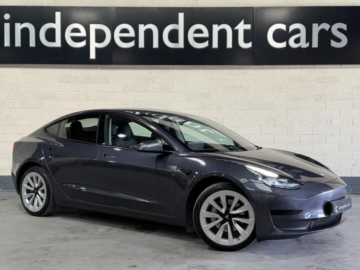 Tesla Model 3 Standard Range Plus Auto RWD 4dr