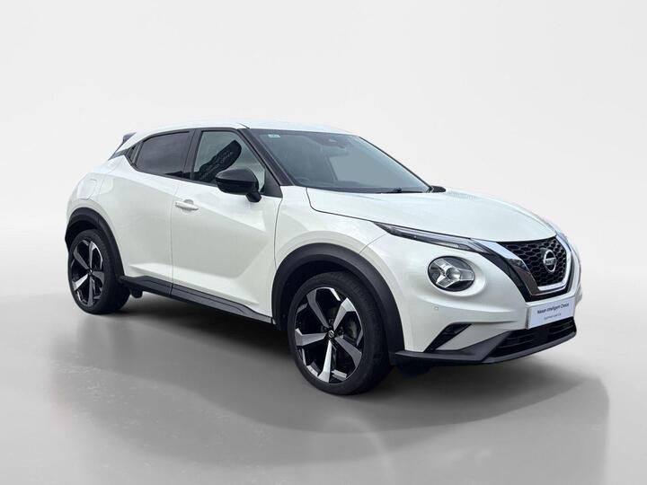 Nissan Juke 1.0 DIG-T Tekna Euro 6 (s/s) 5dr Nissan Juke 1.0 DIG-T Tekna Euro 6 (s/s) 5dr