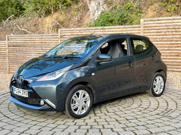 Toyota AYGO 1.0 VVT-i X-pression 5dr X-shift Euro 5