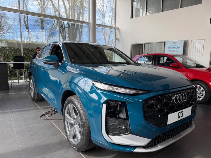 Audi Q3 1.5 TFSI S Line Sportback S Tronic Euro 6 (s/s) 5dr