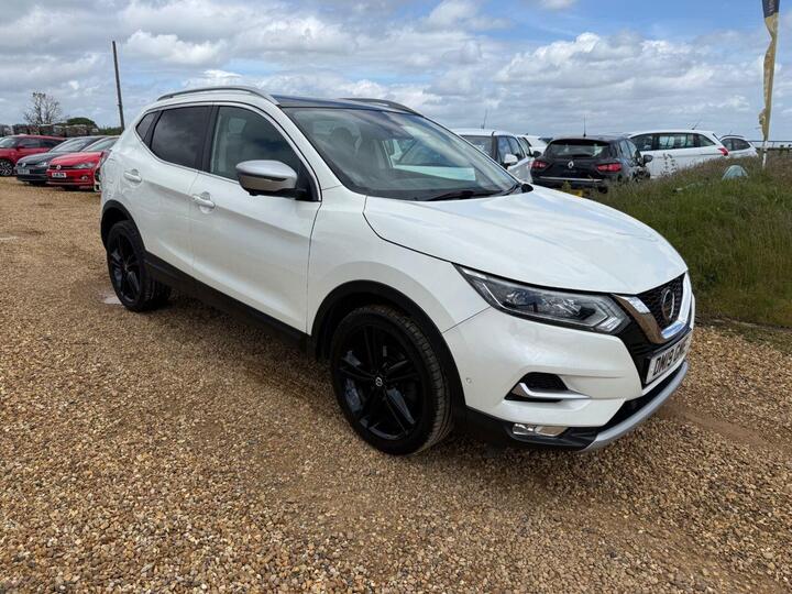 Nissan QASHQAI 1.3 DIG-T N-Motion Euro 6 (s/s) 5dr