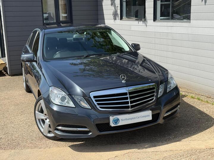 Mercedes-Benz E Class 2.1 E220 CDI BlueEfficiency Executive SE Euro 5 (s/s) 4dr