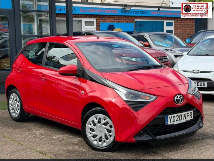Toyota AYGO 1.0 VVT-i X-play Euro 6 5dr