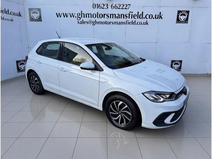 Volkswagen Polo 1.0 TSI Life Euro 6 (s/s) 5dr Volkswagen Polo 1.0 TSI Life Euro 6 (s/s) 5dr