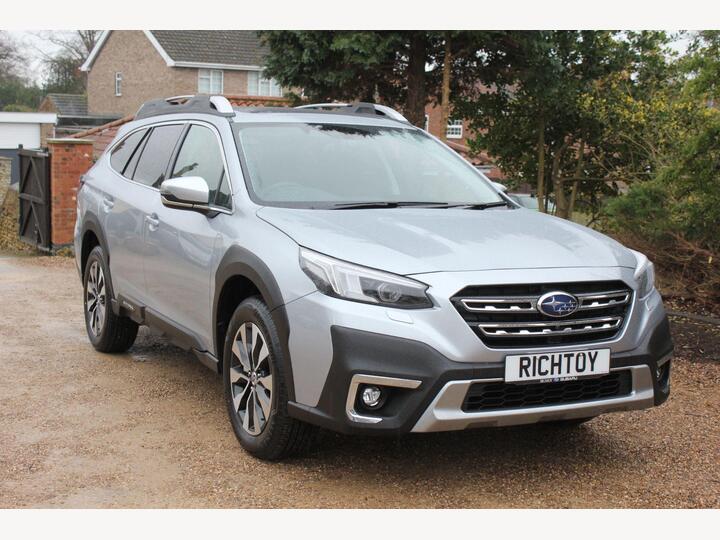 Subaru Outback 2.5i Touring Lineartronic 4WD Euro 6 (s/s) 5dr Subaru Outback 2.5i Touring Lineartronic 4WD Euro 6 (s/s) 5dr