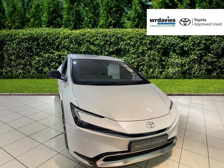 Toyota Prius 2.0 13.6kWh Excel CVT Euro 6 (s/s) 5dr