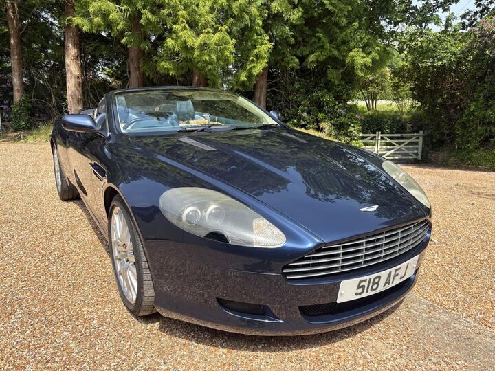 Aston Martin DB9 5.9 Volante Seq 2dr (EU4) Aston Martin DB9 5.9 Volante Seq 2dr (EU4)