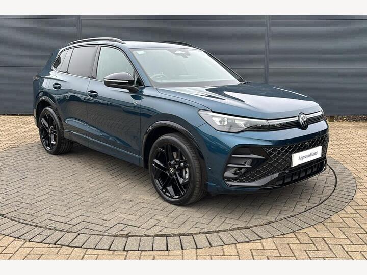 Volkswagen TIGUAN 2.0 TDI R-Line DSG Euro 6 (s/s) 5dr