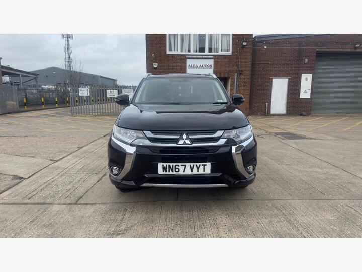 Mitsubishi Outlander 2.0h 12kWh 4h CVT 4WD Euro 6 (s/s) 5dr