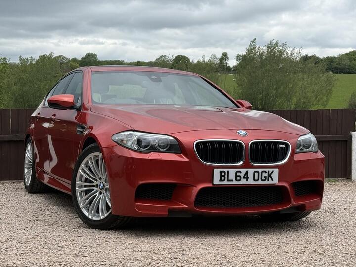 BMW M5 4.4 V8 DCT Euro 6 (s/s) 4dr