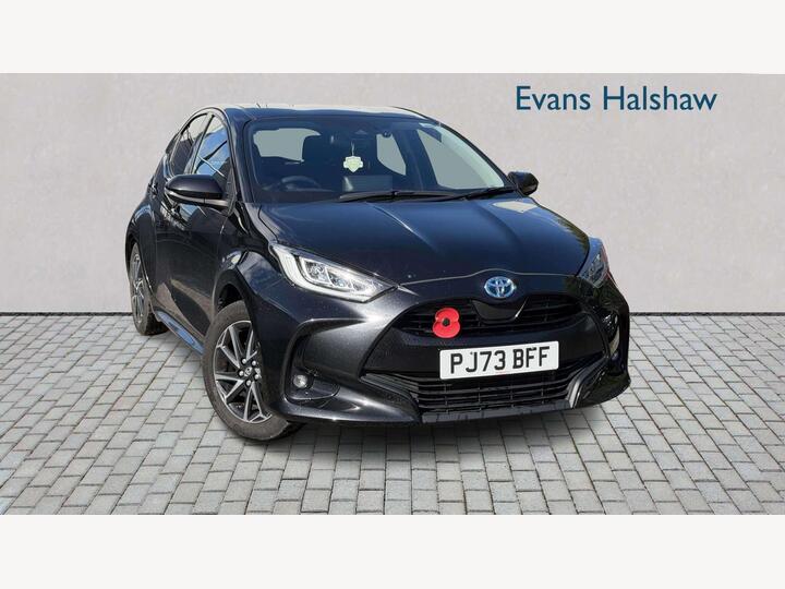 Toyota YARIS HATCHBACK 1.5 VVT-h Design E-CVT Euro 6 (s/s) 5dr
