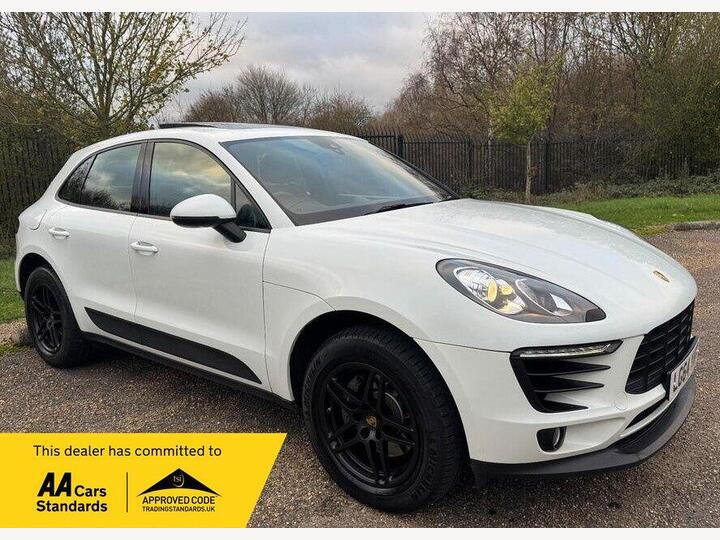 Porsche Macan 2.0T PDK 4WD Euro 6 (s/s) 5dr