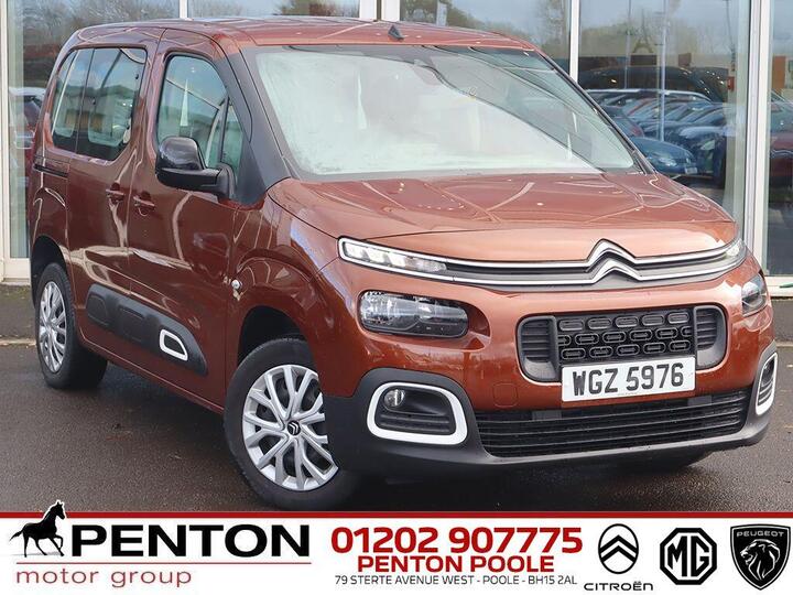 Citroen Berlingo 1.2 PureTech Feel M MPV Euro 6 (s/s) 5dr Citroen Berlingo 1.2 PureTech Feel M MPV Euro 6 (s/s) 5dr