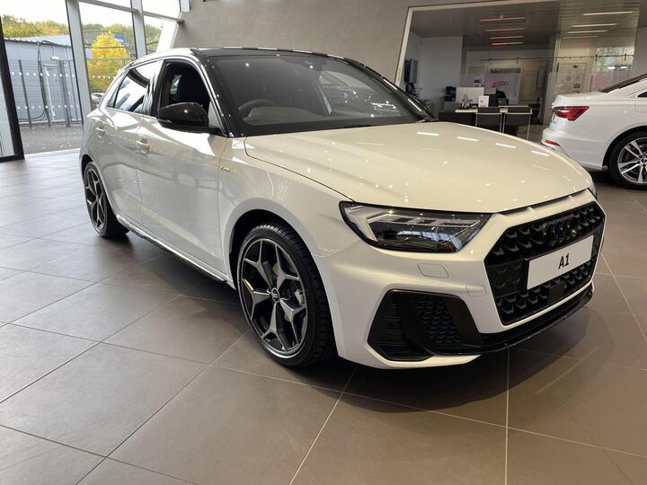 Audi A1 1.0 TFSI 30 Black Edition Sportback Euro 6 (s/s) 5dr
