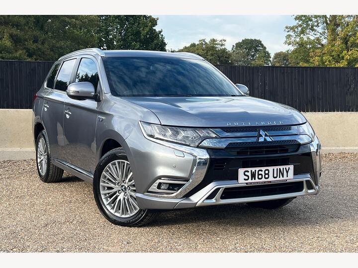 Mitsubishi Outlander 2.4h TwinMotor 13.8kWh 4h CVT 4WD Euro 6 (s/s) 5dr