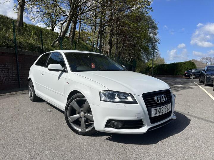Audi A3 2.0 TDI Black Edition S Tronic Euro 5 (s/s) 3dr