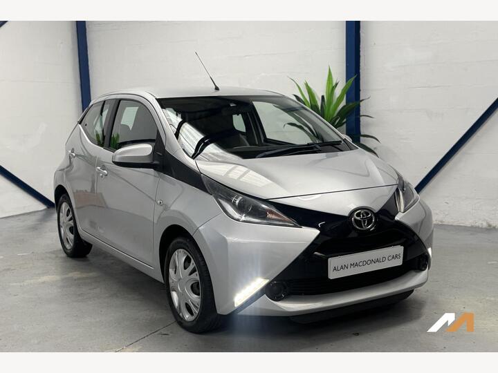 Toyota AYGO 1.0 VVT-i X-play Euro 6 5dr
