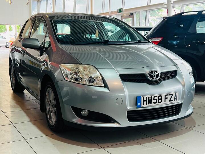 Toyota Auris 1.6 VVT-i TR 5dr