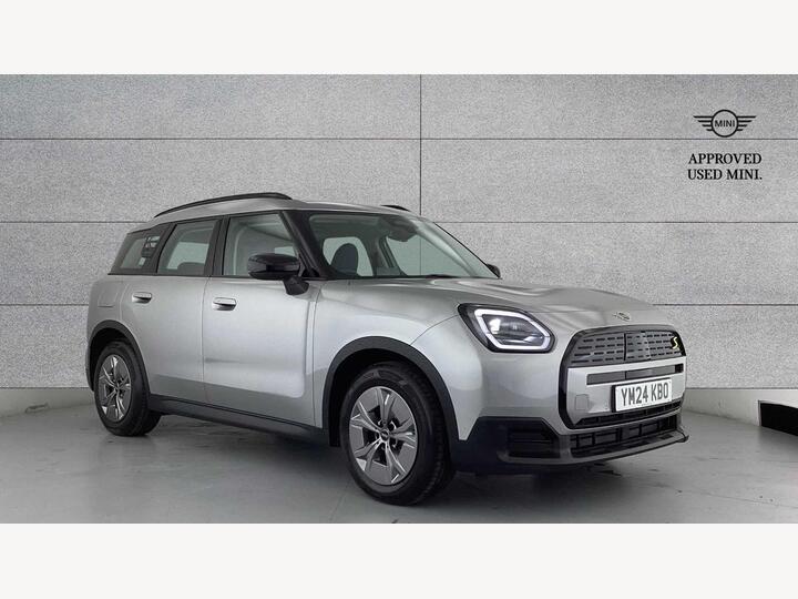 MINI Countryman SE 66.5kWh Classic Auto ALL4 5dr MINI Countryman SE 66.5kWh Classic Auto ALL4 5dr