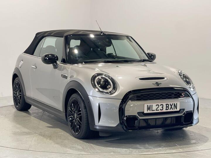 MINI CONVERTIBLE 2.0 Cooper S Exclusive Steptronic Euro 6 (s/s) 2dr MINI CONVERTIBLE 2.0 Cooper S Exclusive Steptronic Euro 6 (s/s) 2dr