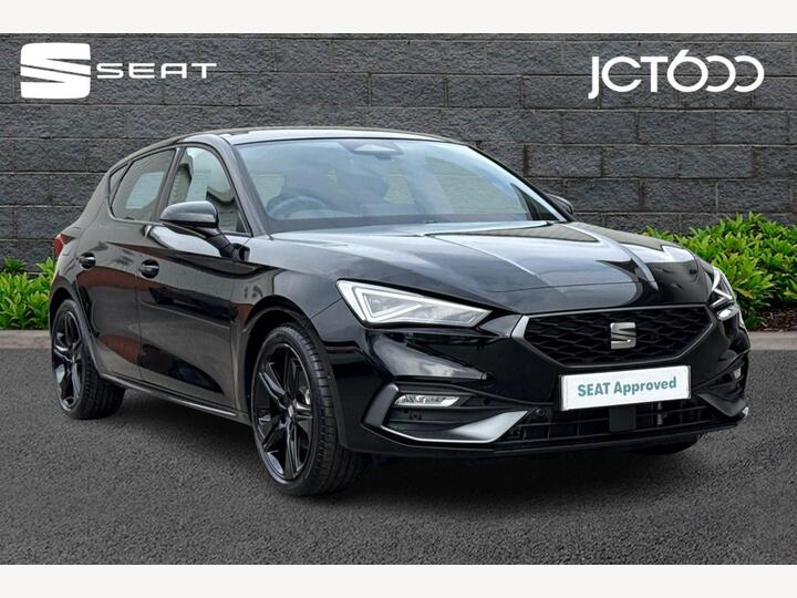 SEAT Leon 1.5 ETSI MHEV FR Black Edition DSG Euro 6 (s/s) 5dr