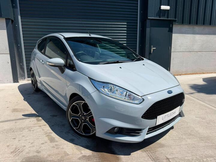 Ford FIESTA 1.6T EcoBoost ST-200 Euro 6 3dr
