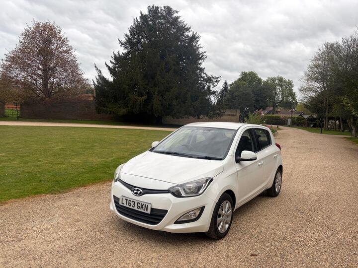 Hyundai I20 1.4 Active Auto Euro 5 5dr Hyundai I20 1.4 Active Auto Euro 5 5dr