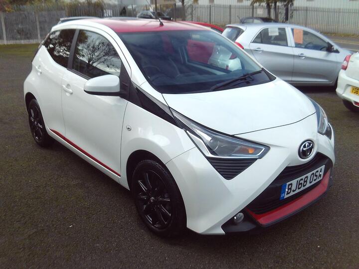 Toyota AYGO 1.0 VVT-i X-press Euro 6 5dr Toyota AYGO 1.0 VVT-i X-press Euro 6 5dr