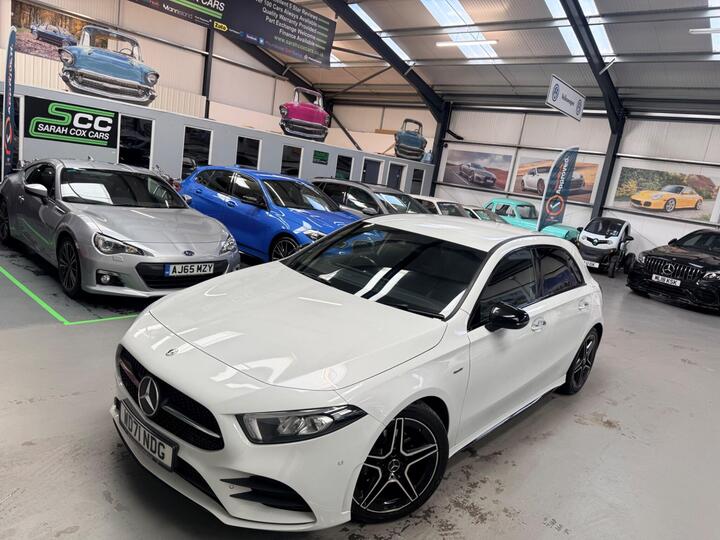 Mercedes-Benz A Class 1.3 A180 AMG Line Edition (Premium) 7G-DCT Euro 6 (s/s) 5dr