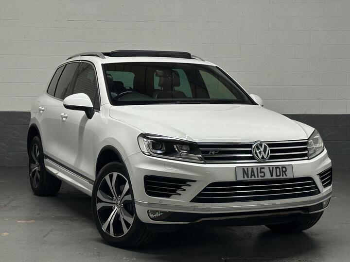Volkswagen Touareg 3.0 TDI V6 BlueMotion Tech R-Line Tiptronic 4WD Euro 6 (s/s) 5dr Volkswagen Touareg 3.0 TDI V6 BlueMotion Tech R-Line Tiptronic 4WD Euro 6 (s/s) 5dr