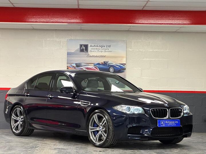 BMW M5 4.4 V8 DCT Euro 5 (s/s) 4dr