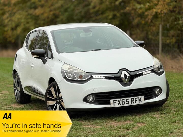 Renault Clio 1.5 DCi Dynamique S Nav Euro 6 (s/s) 5dr Renault Clio 1.5 DCi Dynamique S Nav Euro 6 (s/s) 5dr