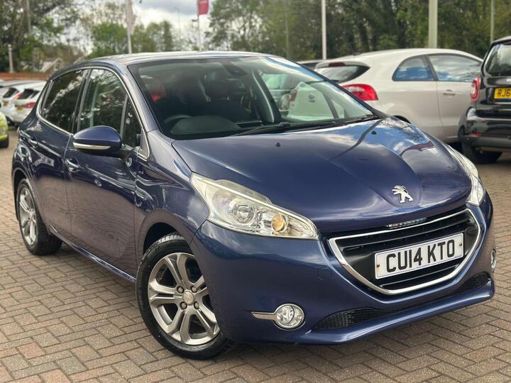 Peugeot 208 1.2 VTi Allure Euro 5 5dr