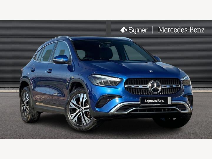 Mercedes-Benz GLA CLASS 2.0 GLA200d Sport (Executive) 8G-DCT Euro 6 (s/s) 5dr Mercedes-Benz GLA CLASS 2.0 GLA200d Sport (Executive) 8G-DCT Euro 6 (s/s) 5dr