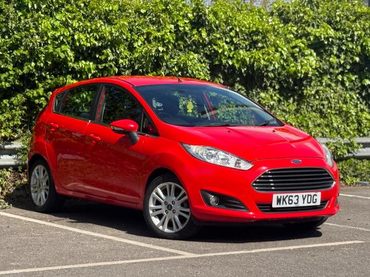 Ford Fiesta 1.0T EcoBoost Zetec Euro 5 (s/s) 5dr