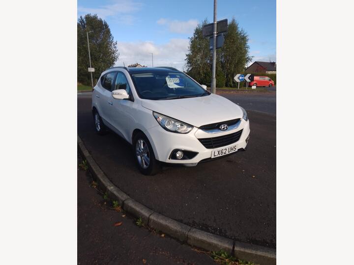 Hyundai Ix35 1.7 CRDi Premium Euro 5 (s/s) 5dr Hyundai Ix35 1.7 CRDi Premium Euro 5 (s/s) 5dr