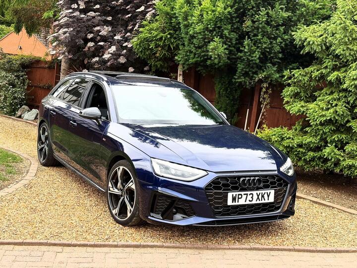 Audi A4 Avant 2.0 TFSI 40 Black Edition S Tronic Euro 6 (s/s) 5dr Audi A4 Avant 2.0 TFSI 40 Black Edition S Tronic Euro 6 (s/s) 5dr