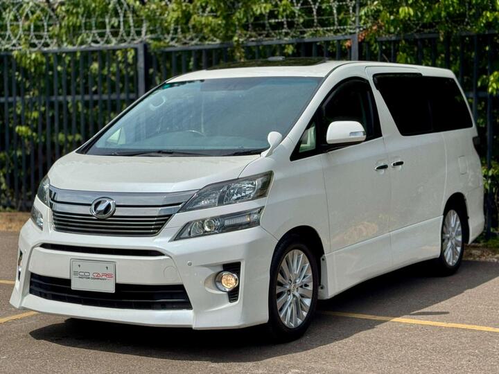 Toyota Vellfire G Edition V6 Sunroof