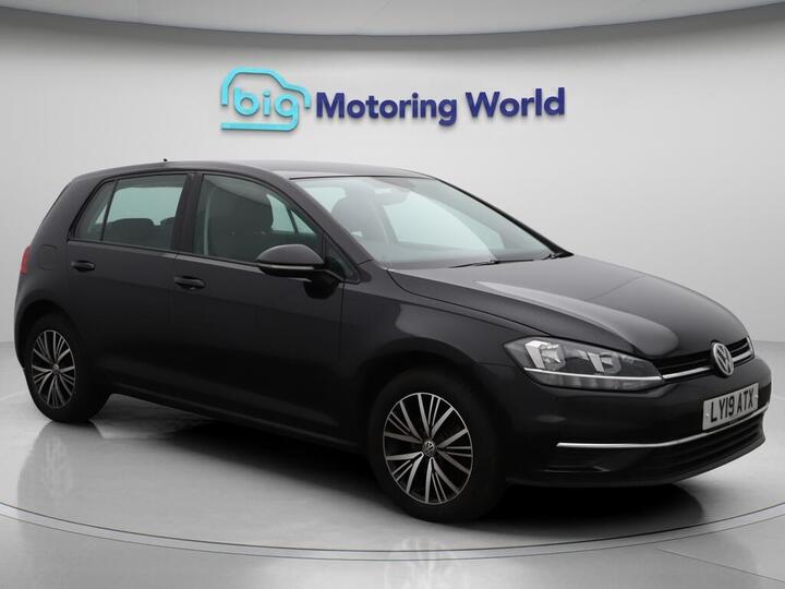 Volkswagen Golf 1.6 TDI SE Nav DSG Euro 6 (s/s) 5dr Volkswagen Golf 1.6 TDI SE Nav DSG Euro 6 (s/s) 5dr